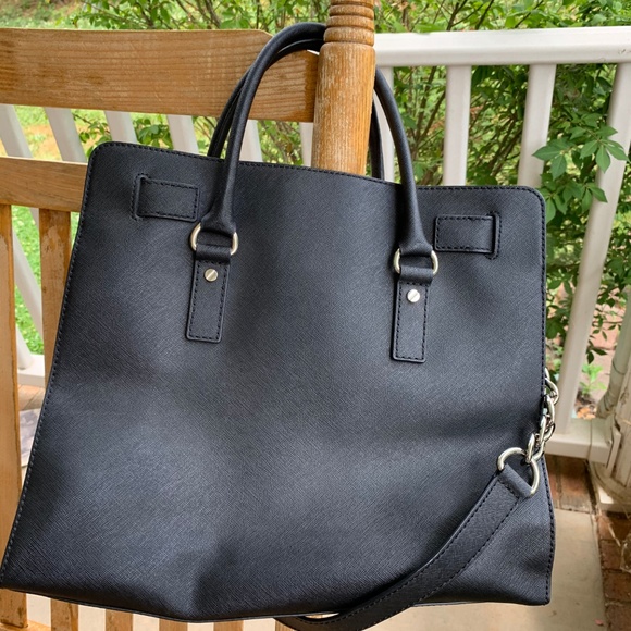 Authentic Large Michael Kors Hamilton Tote - Picture 2 of 4